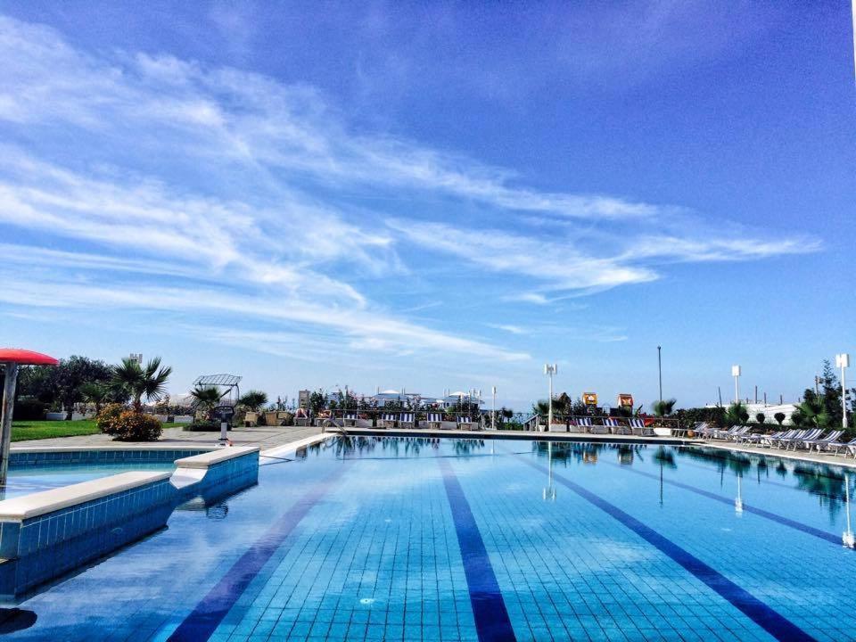 Hotel Bleart Shkallnur ภายนอก รูปภาพ