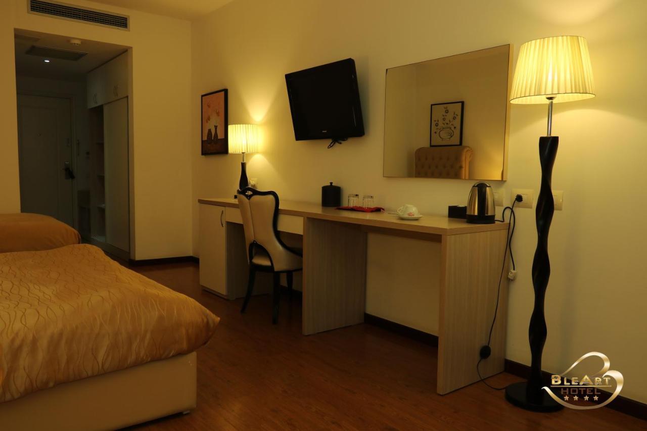 Hotel Bleart Shkallnur ภายนอก รูปภาพ